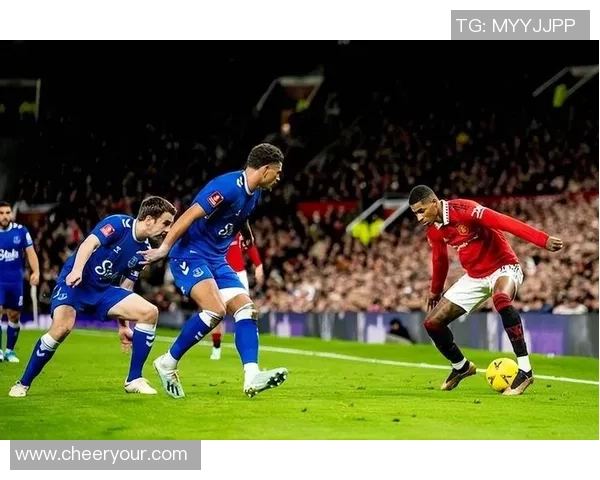 拉什福德抛弃泡吧改当垂钓佬，复苏原因揭晓！不像在曼联声色犬马